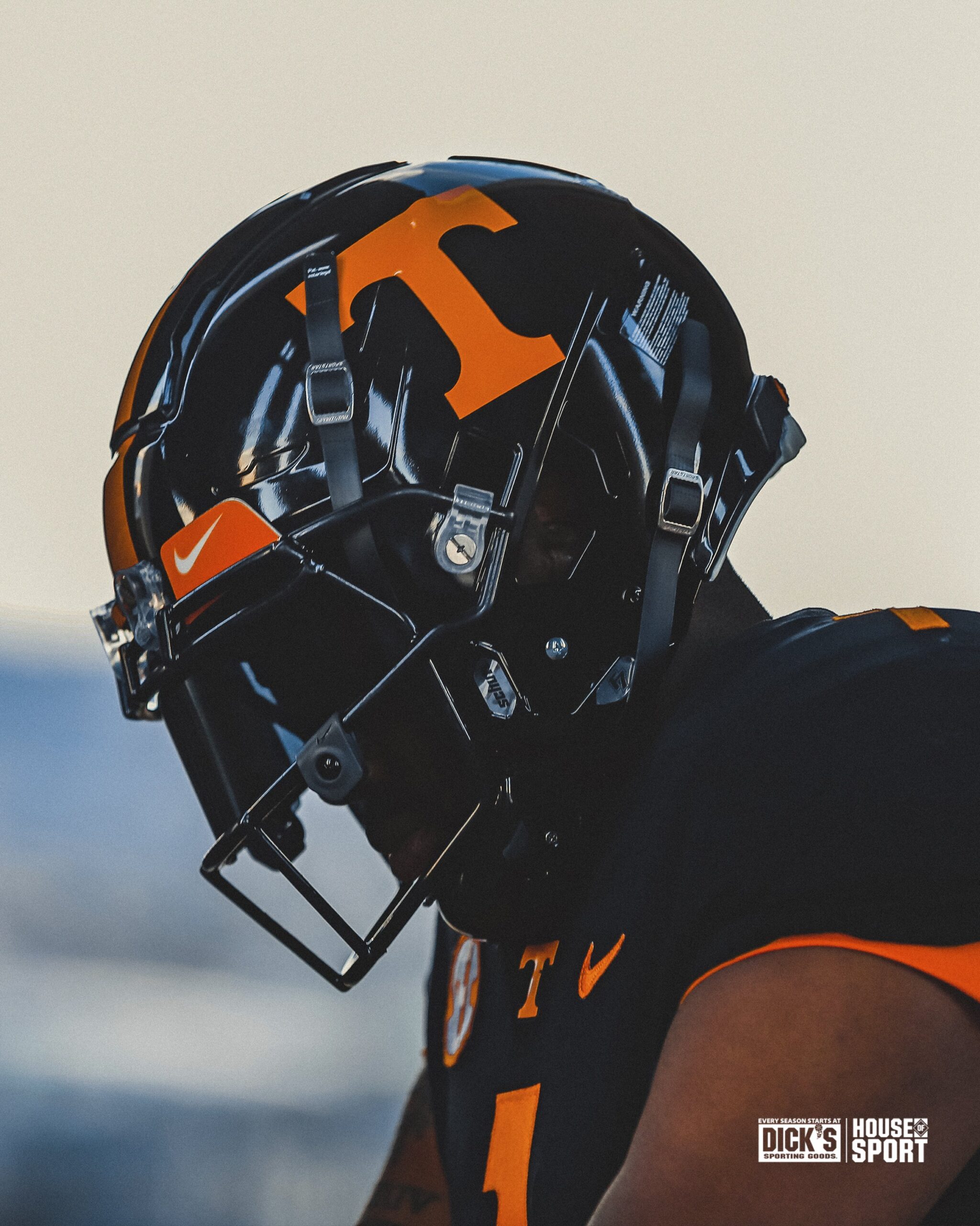 Tennessee’s Venom-Inspired Dark Mode Jerseys Boost Gen Z Recruitment ...